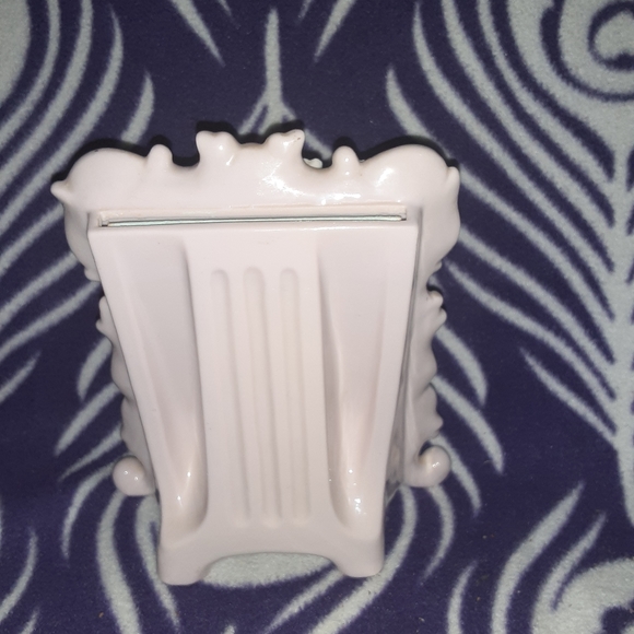 Vintage Norcrest Pink with floral picture frame - Picture 3 of 6